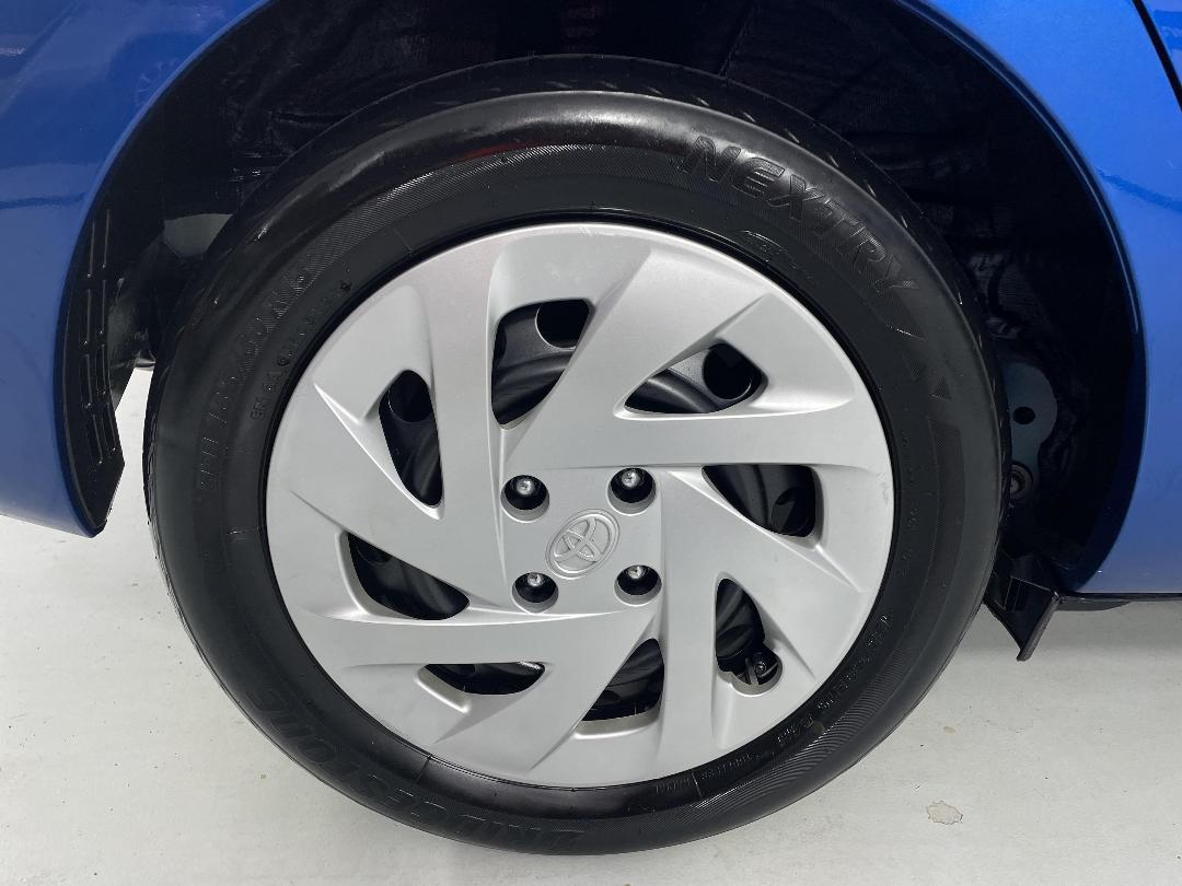 Photo '12' of Toyota Aqua Photo '12' of Toyota Aqua