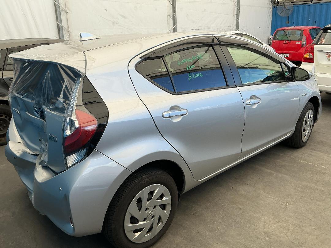 Photo '5' of Toyota Aqua Photo '5' of Toyota Aqua