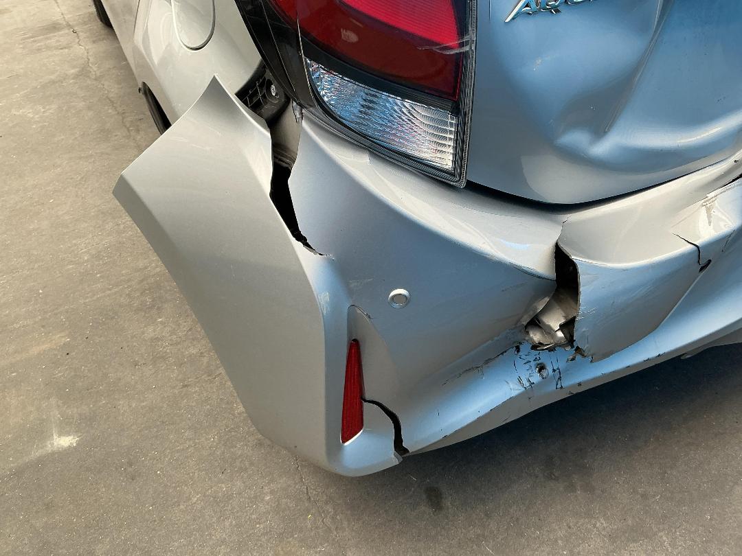 Photo '23' of Toyota Aqua Photo '23' of Toyota Aqua