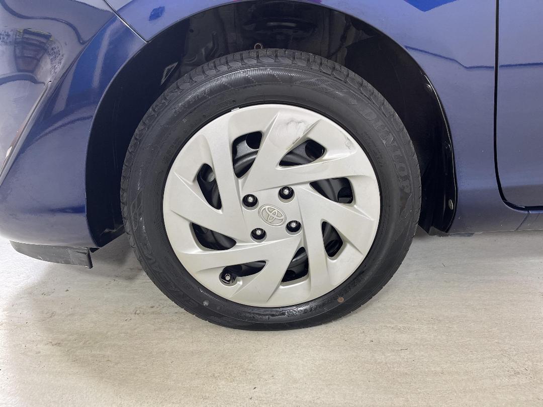 Photo '10' of Toyota Aqua Photo '10' of Toyota Aqua