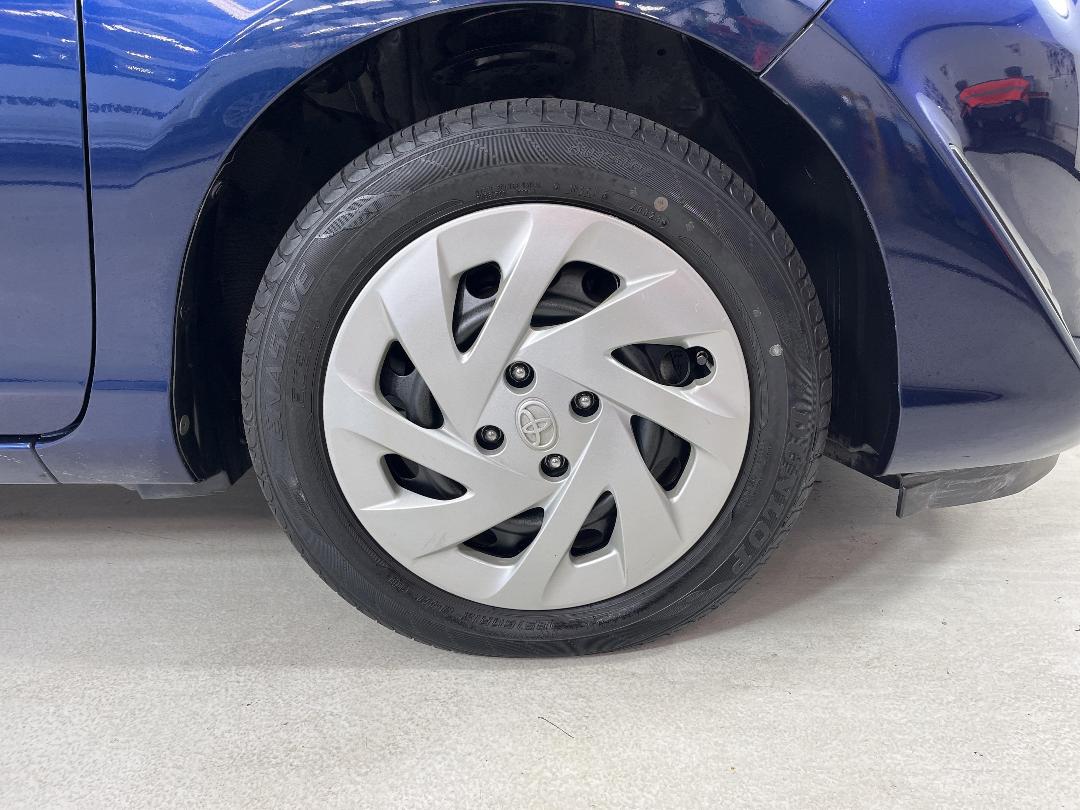 Photo '9' of Toyota Aqua Photo '9' of Toyota Aqua