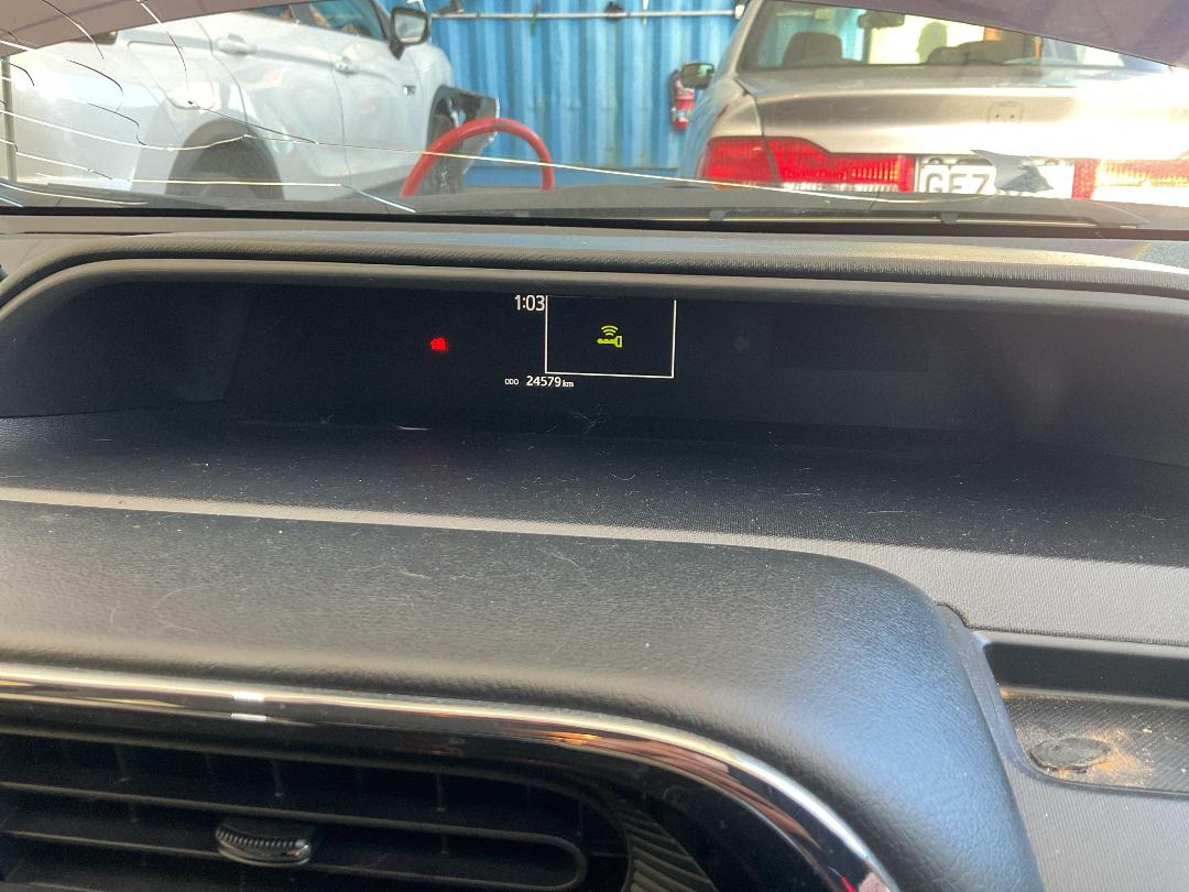 Photo '20' of Toyota Aqua Hybrid