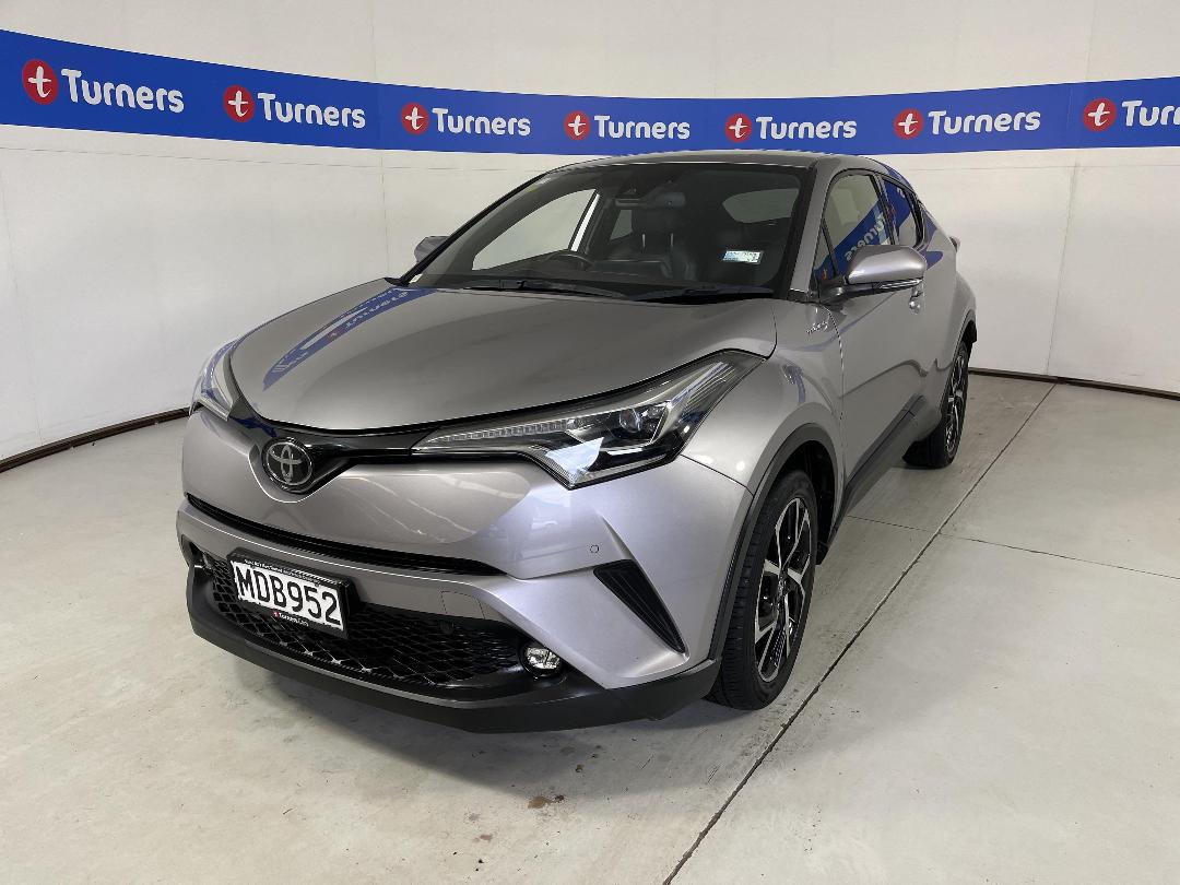 Photo '4' of Toyota C-HR Photo '4' of Toyota C-HR