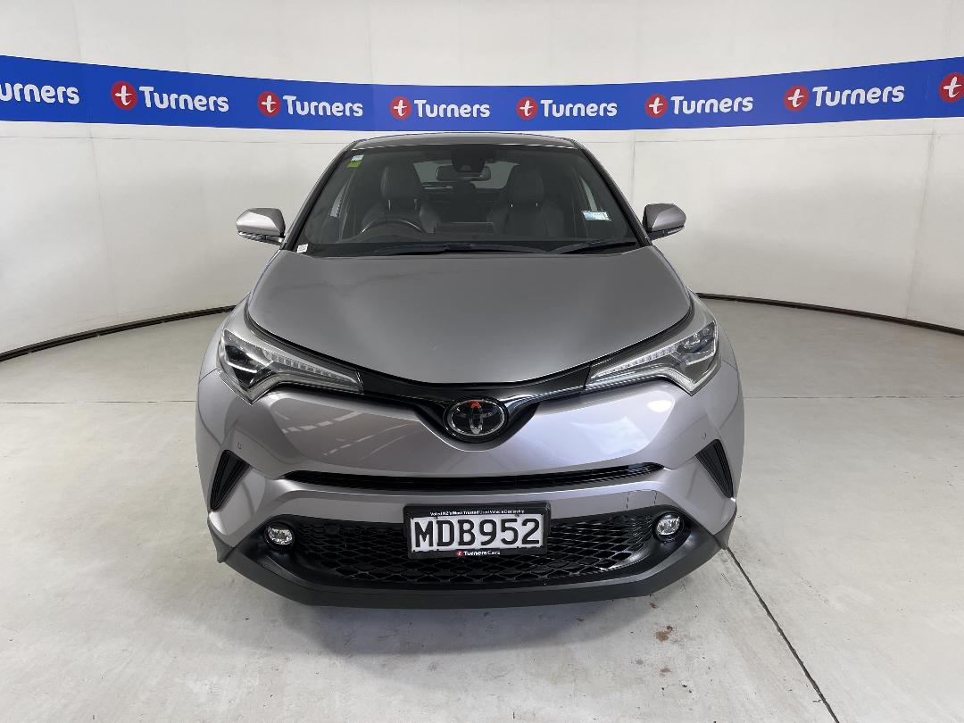 Photo '2' of Toyota C-HR Photo '2' of Toyota C-HR