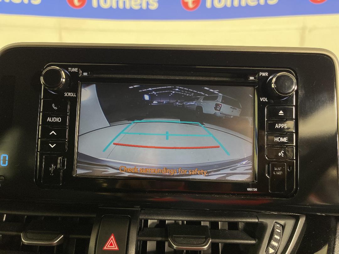 Photo '27' of Toyota C-HR Photo '27' of Toyota C-HR