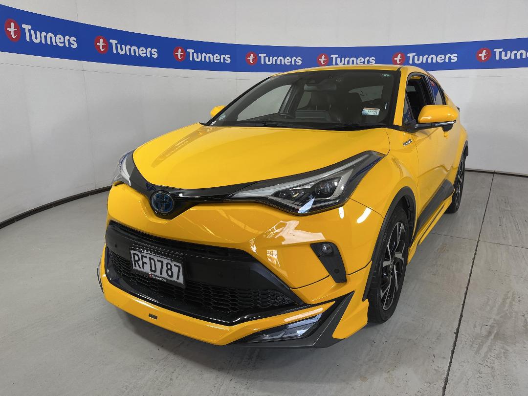 Photo '4' of Toyota C-HR