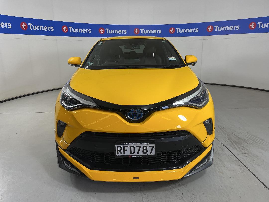 Photo '2' of Toyota C-HR