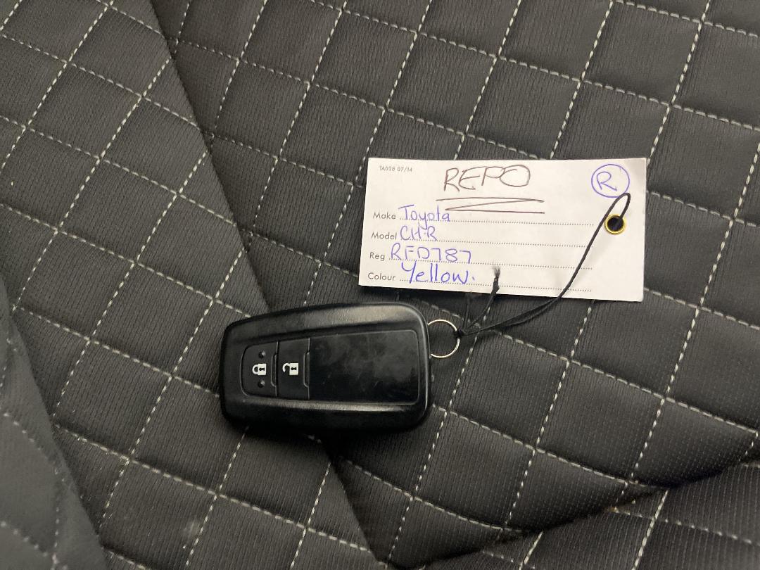 Photo '22' of Toyota C-HR