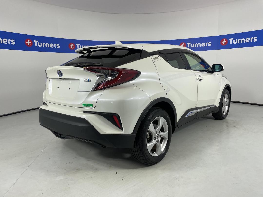 Photo '7' of Toyota C-HR