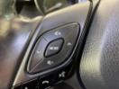 Thumbnail '23' of Toyota C-HR Thumbnail '23' of Toyota C-HR