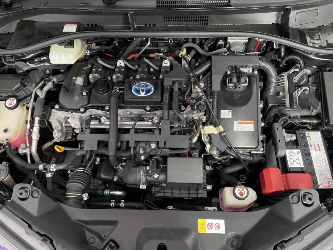 Photo '13' of Toyota C-HR