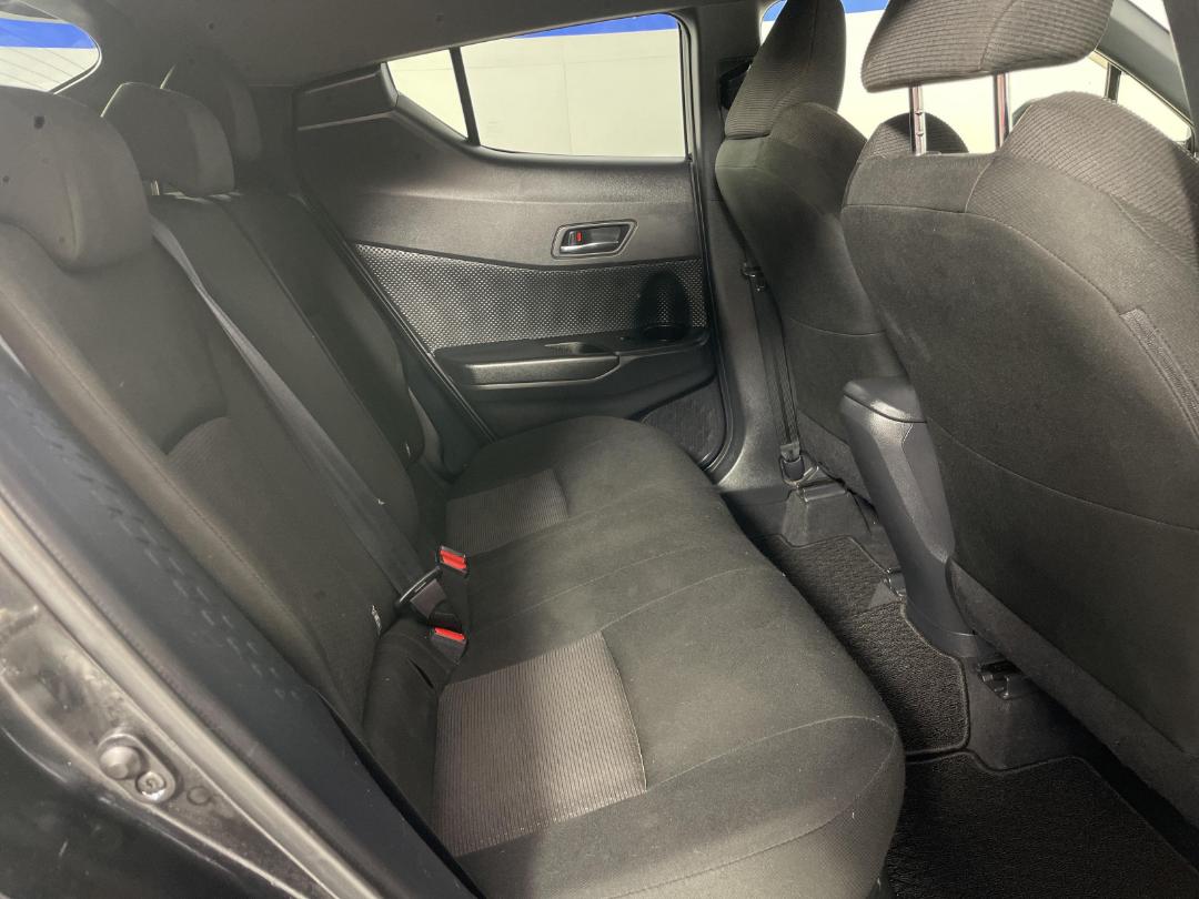 Photo '20' of Toyota C-HR