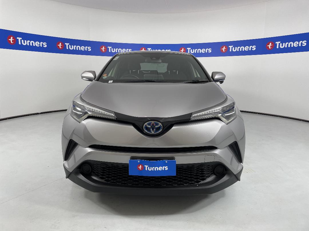 Photo '2' of Toyota C-HR