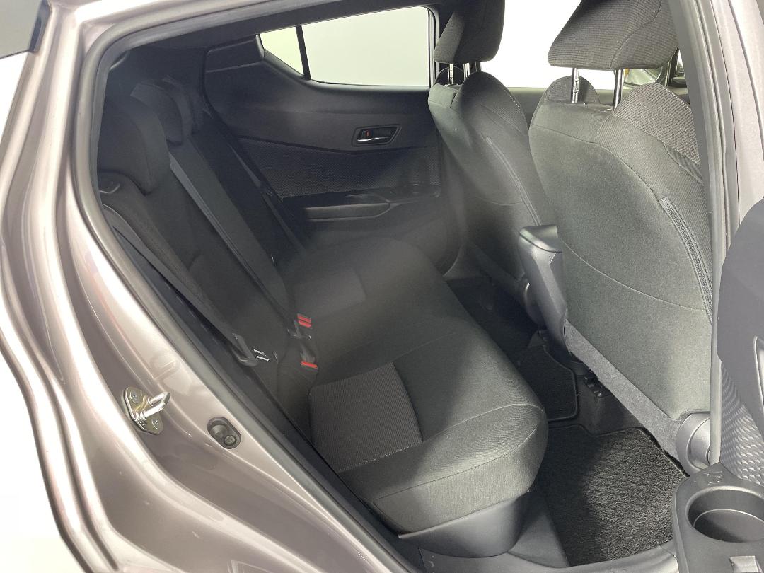 Photo '20' of Toyota C-HR