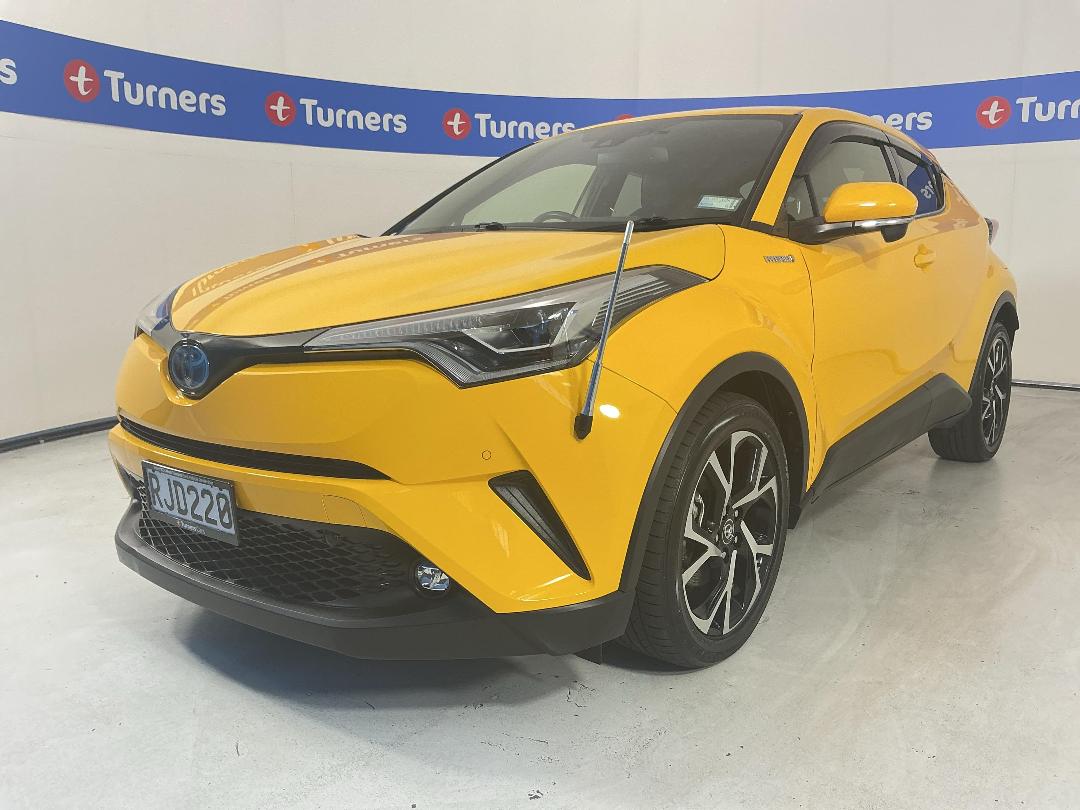 Photo '4' of Toyota C-HR