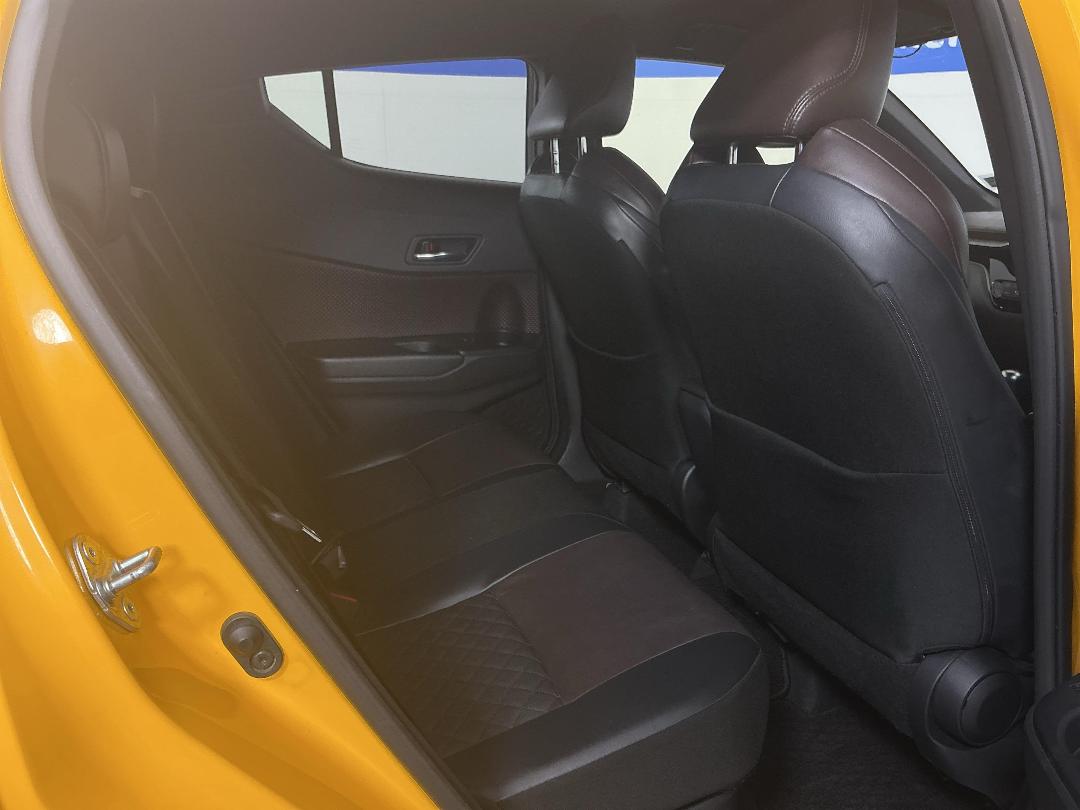 Photo '20' of Toyota C-HR