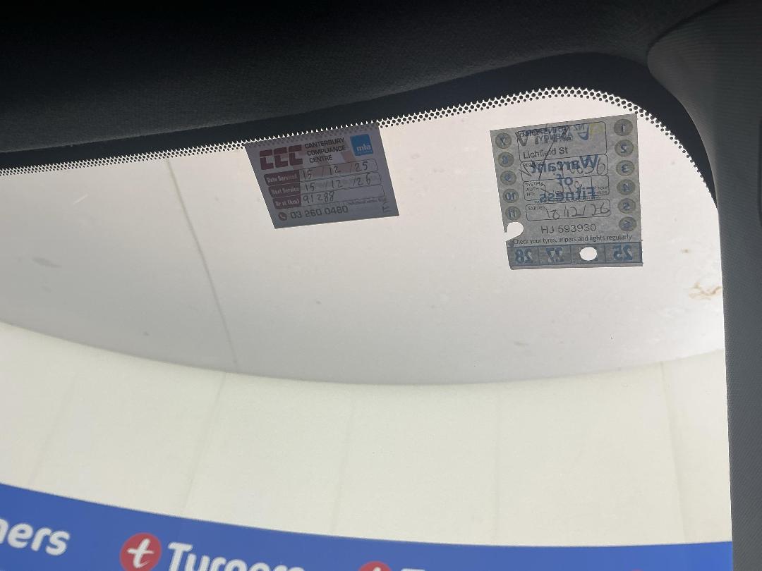 Photo '27' of Toyota C-HR