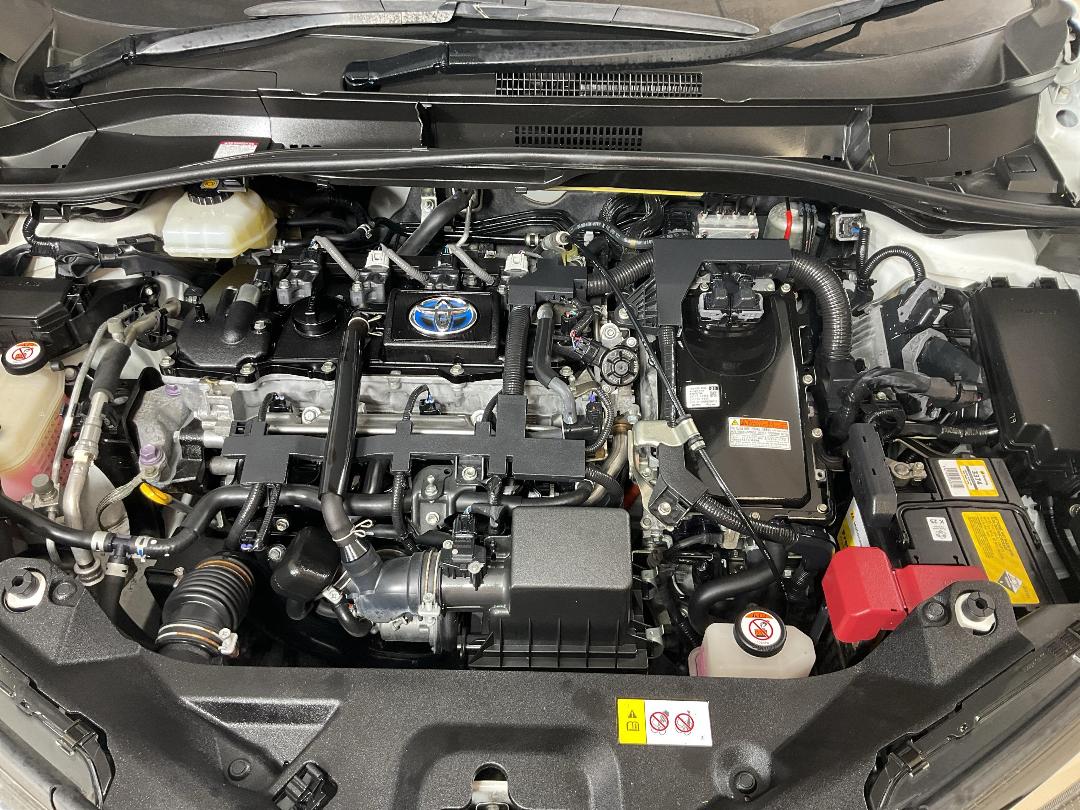 Photo '13' of Toyota C-HR