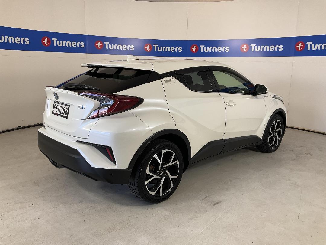 Photo '7' of Toyota C-HR