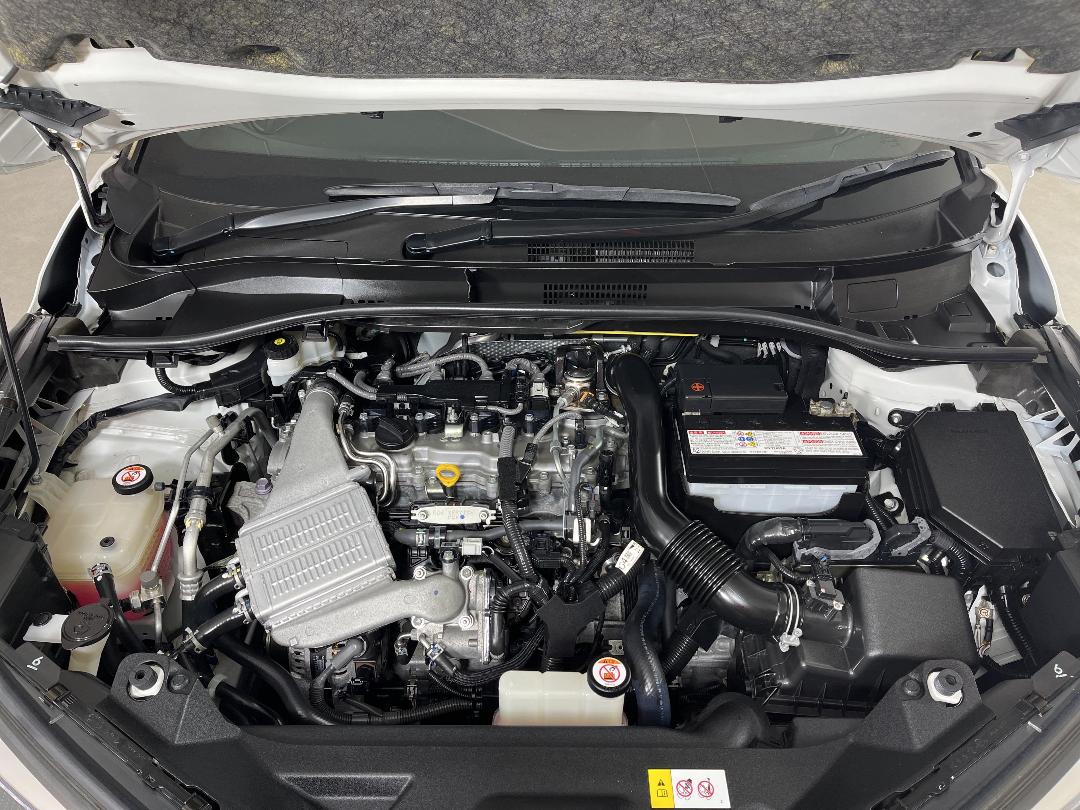 Photo '13' of Toyota C-HR