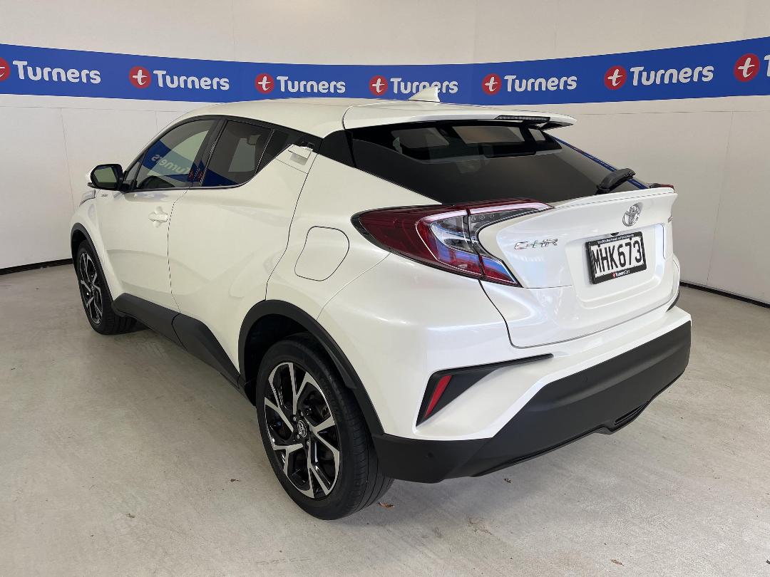 Photo '5' of Toyota C-HR