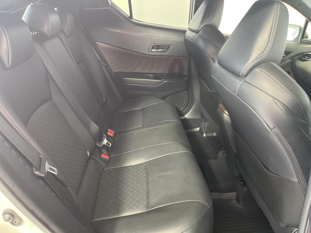 Photo '20' of Toyota C-HR