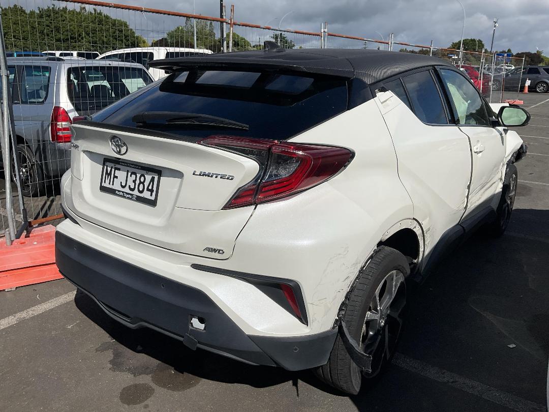 Photo '4' of Toyota C-HR Limited Photo '4' of Toyota C-HR Limited