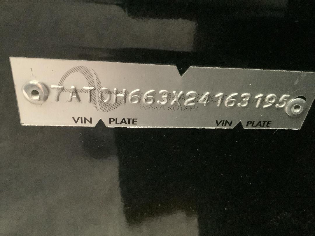 Photo '14' of Toyota C-HR Photo '14' of Toyota C-HR