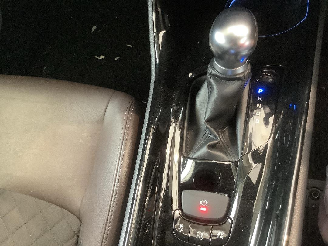 Photo '16' of Toyota C-HR Photo '16' of Toyota C-HR