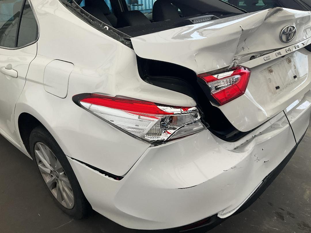 Photo '10' of Toyota Camry GL Photo '10' of Toyota Camry GL