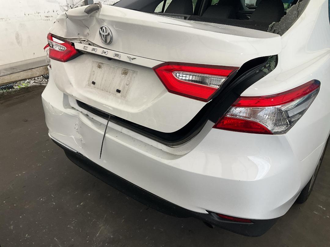 Photo '14' of Toyota Camry GL Photo '14' of Toyota Camry GL