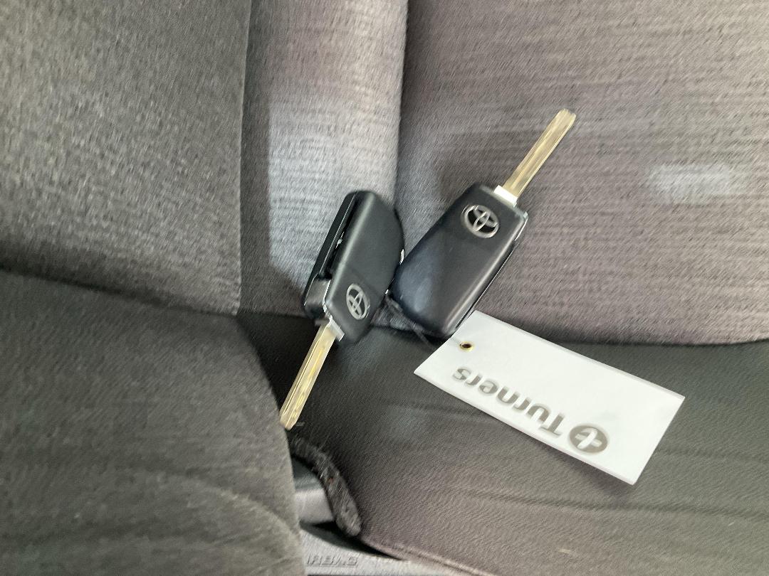 Photo '21' of Toyota Camry GL Photo '21' of Toyota Camry GL