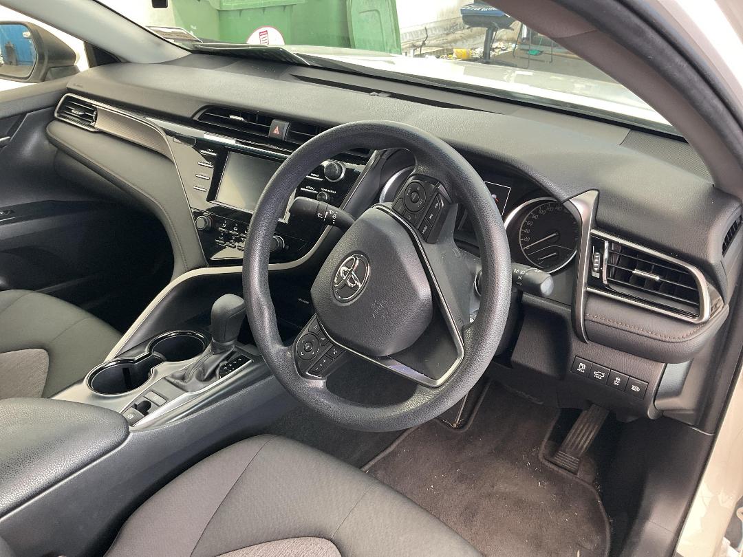 Photo '19' of Toyota Camry GL Photo '19' of Toyota Camry GL