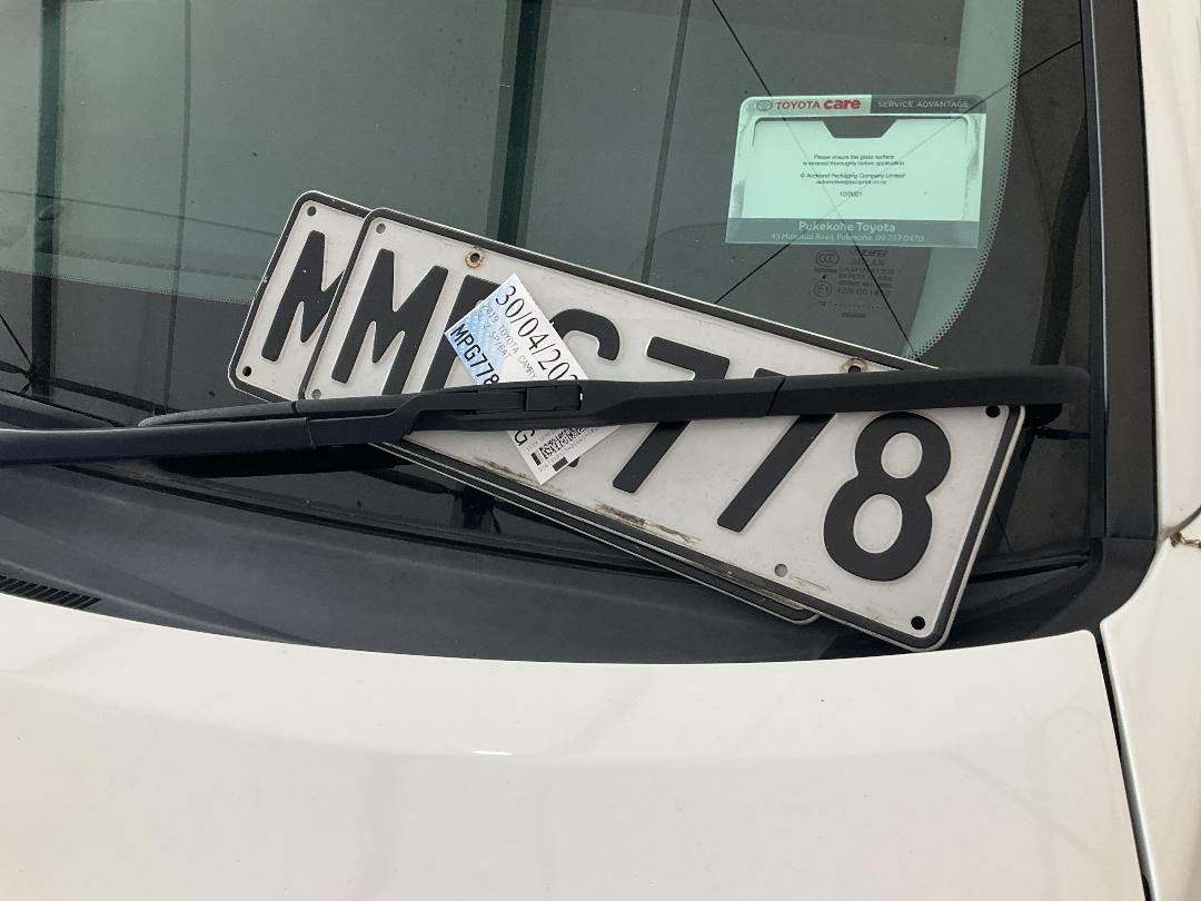 Photo '27' of Toyota Camry GL Photo '27' of Toyota Camry GL