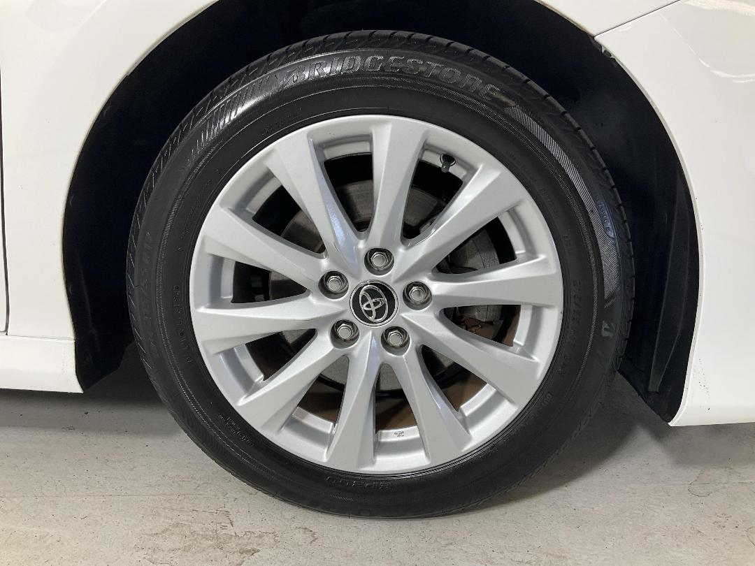 Photo '9' of Toyota Camry