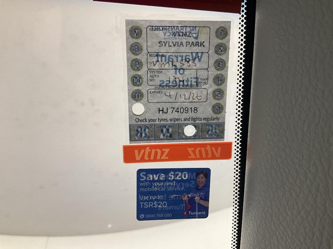 Photo '23' of Toyota Camry