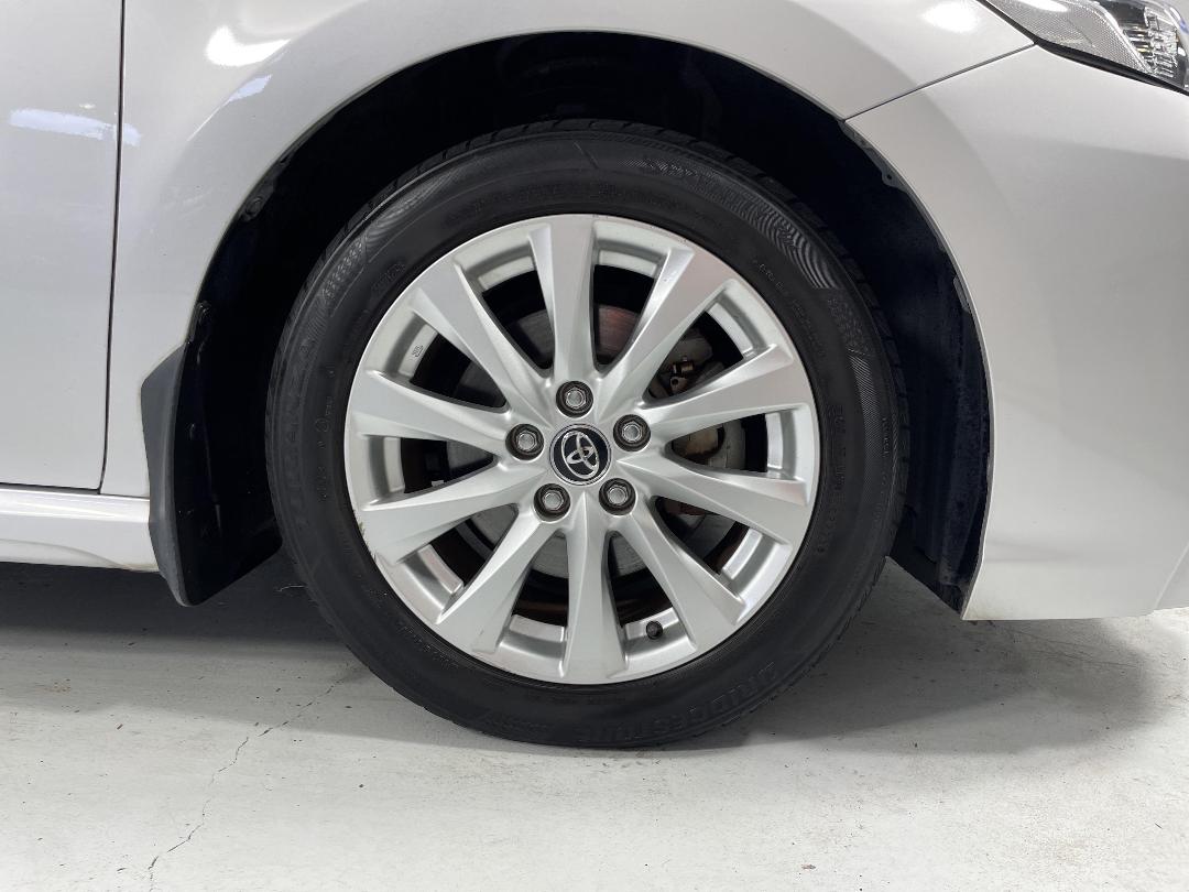 Photo '9' of Toyota Camry