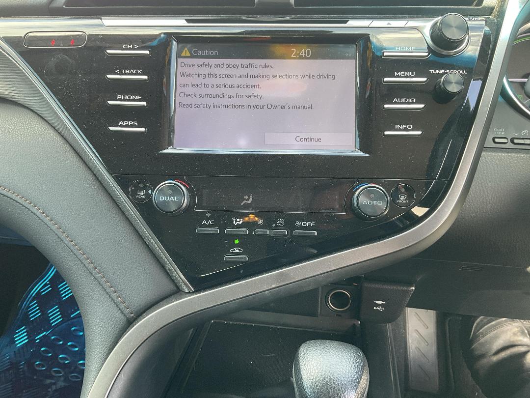 Photo '24' of Toyota Camry GX