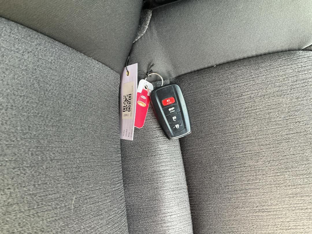 Photo '23' of Toyota Camry GX