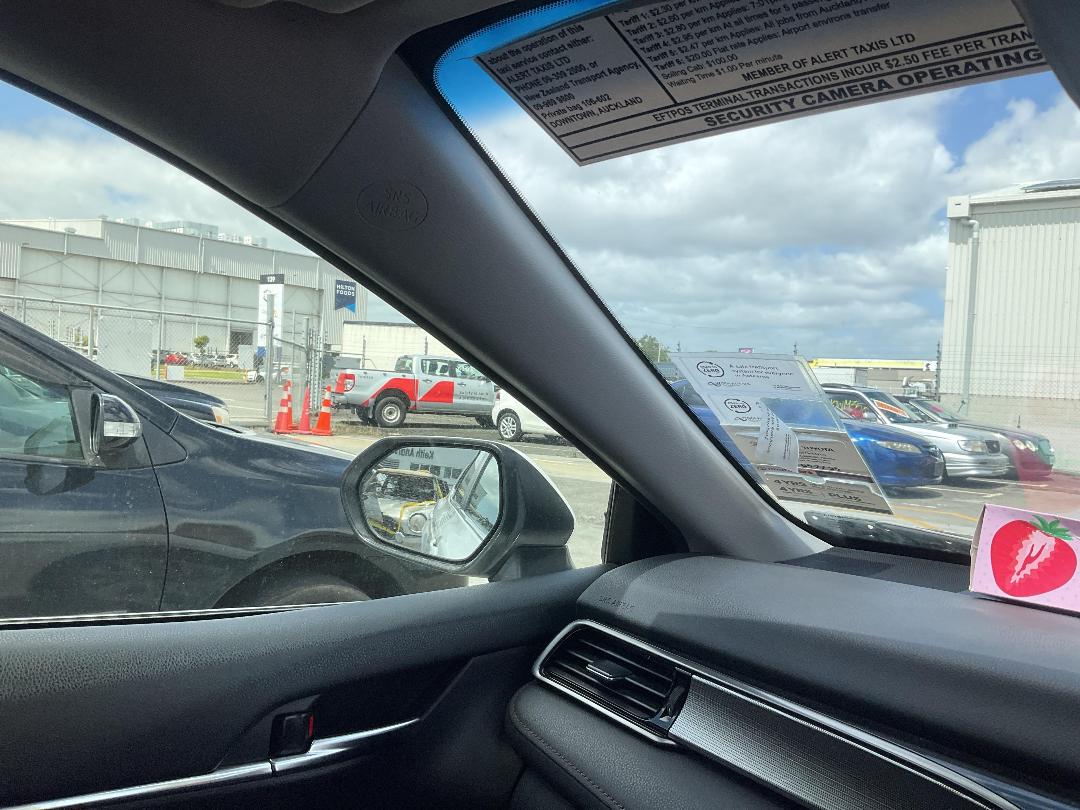 Photo '28' of Toyota Camry GX