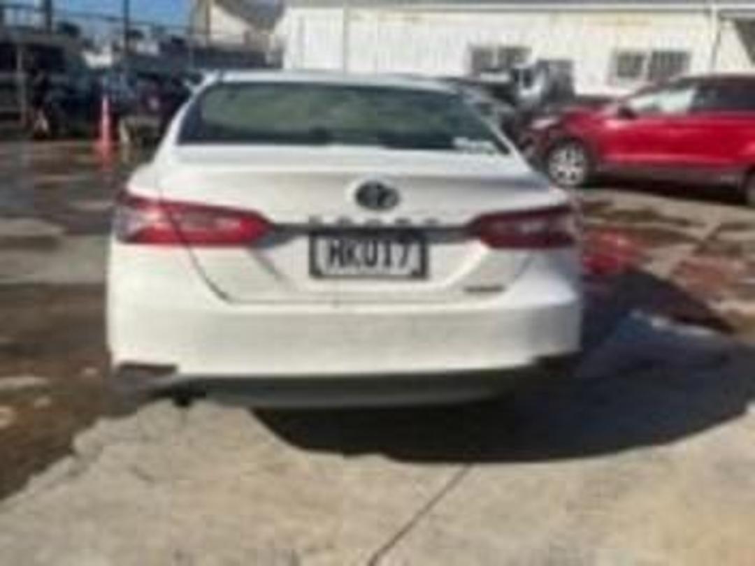 Photo '6' of Toyota Camry GX Photo '6' of Toyota Camry GX