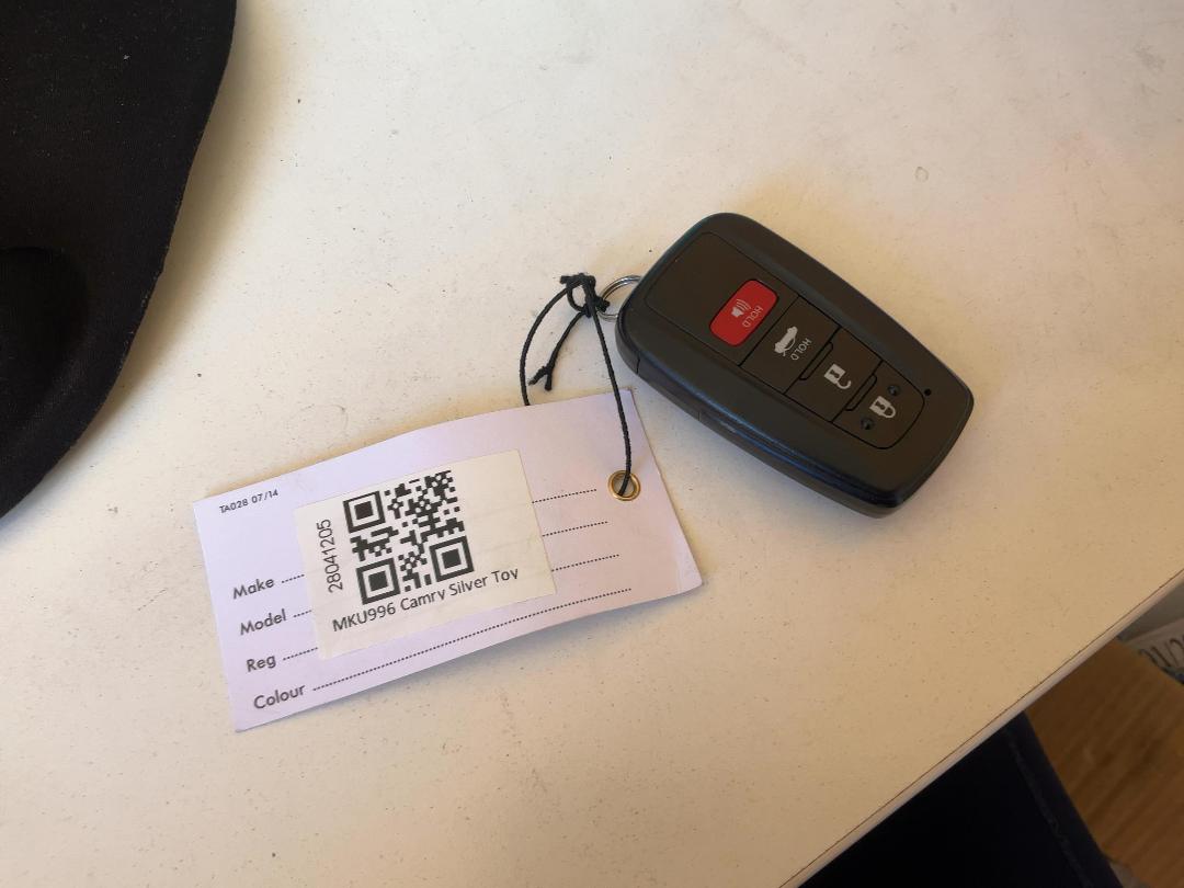 Photo '14' of Toyota Camry GX