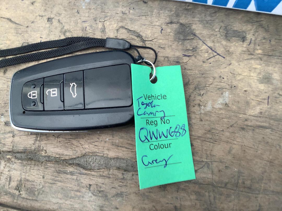 Photo '24' of Toyota Camry