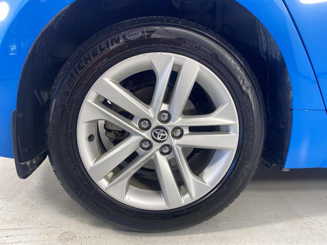 Photo '12' of Toyota Corolla Photo '12' of Toyota Corolla