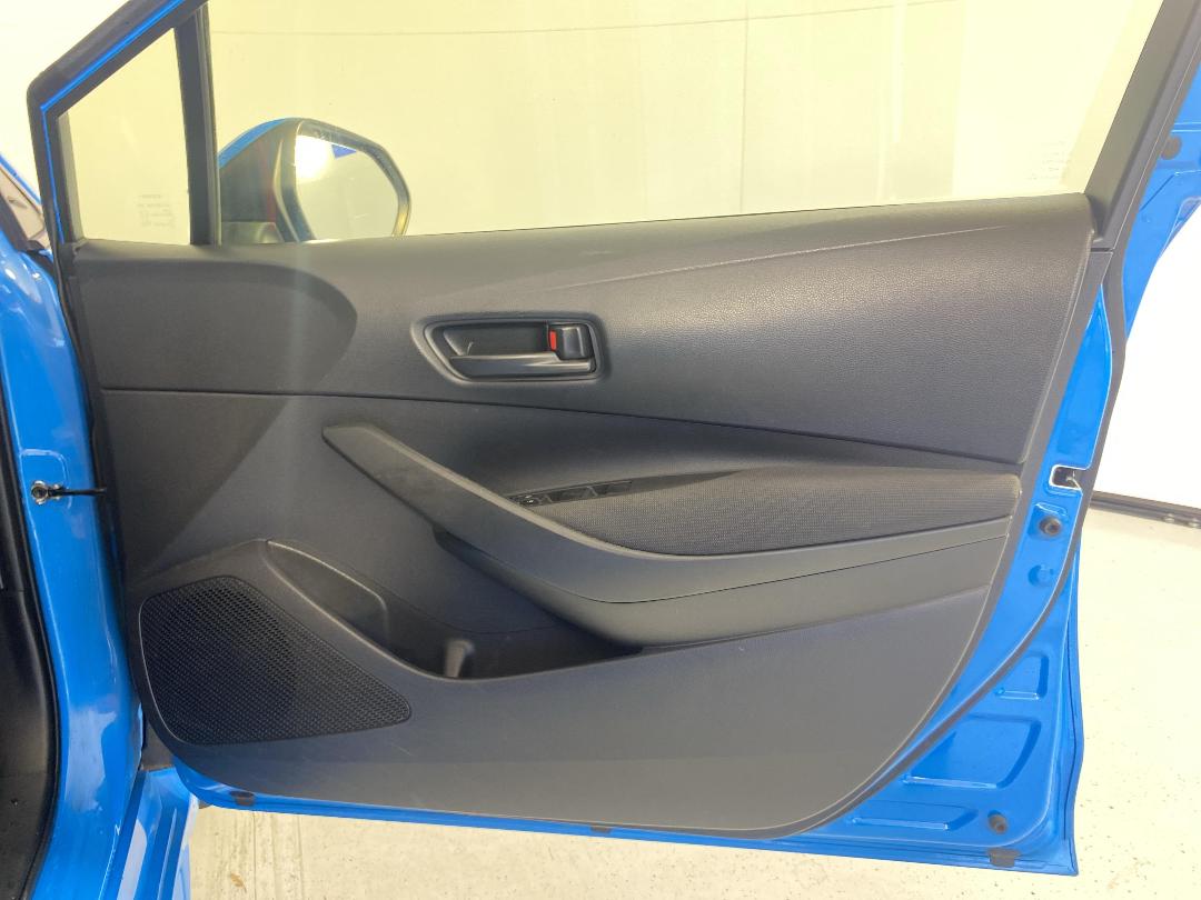 Photo '15' of Toyota Corolla Photo '15' of Toyota Corolla