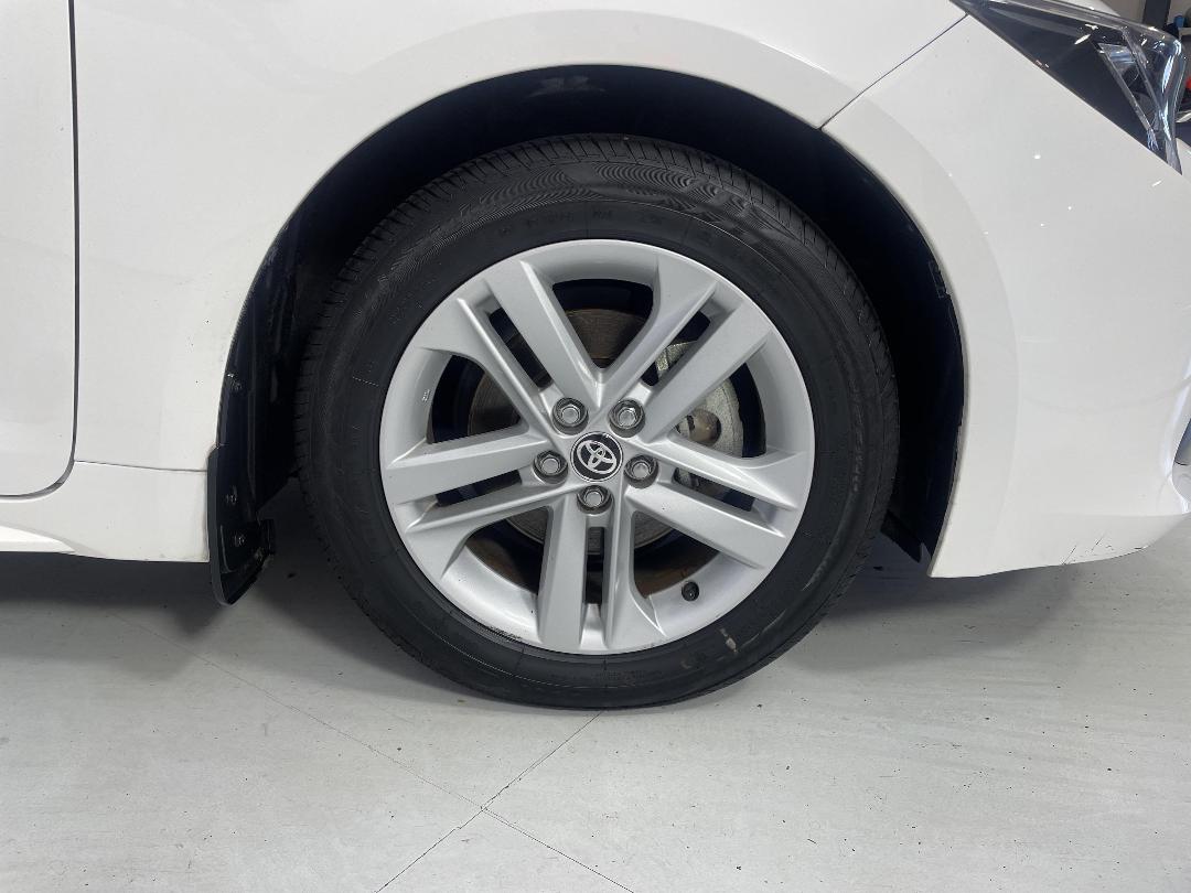 Photo '9' of Toyota Corolla