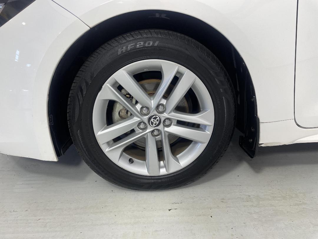 Photo '10' of Toyota Corolla