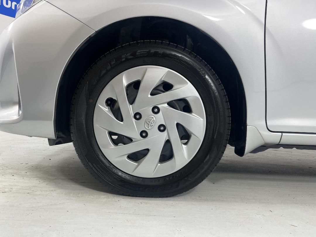 Photo '10' of Toyota Corolla