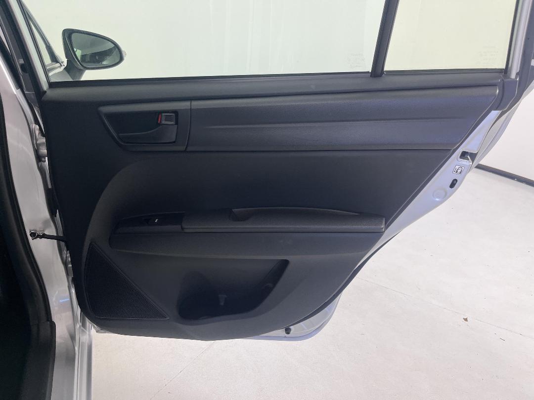 Photo '19' of Toyota Corolla