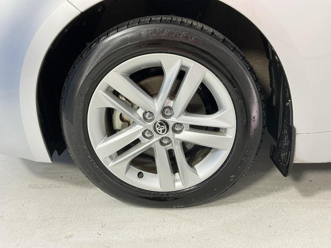 Photo '10' of Toyota Corolla